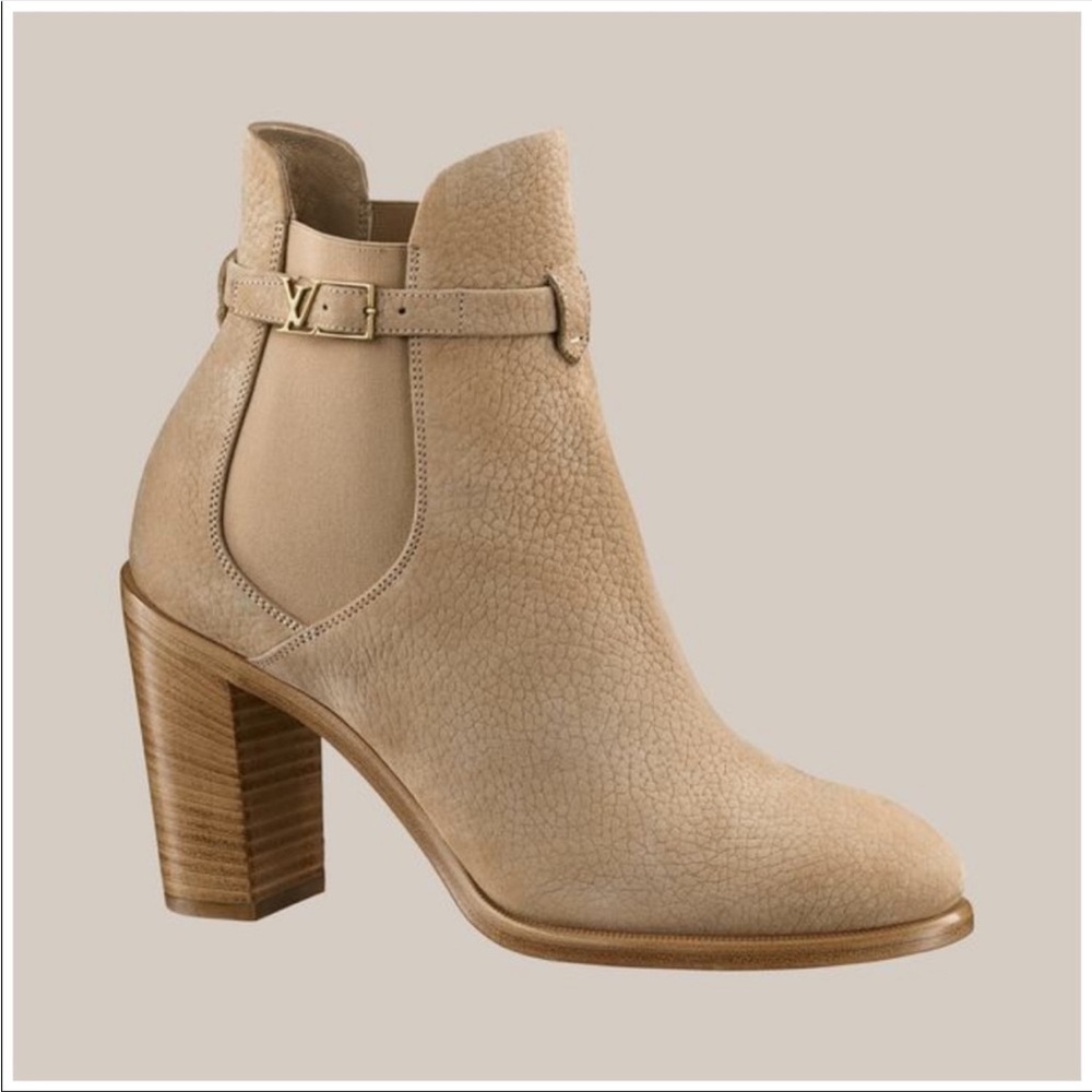 Louis Vuitton Beige Suede Adventure Heeled Ankle Boots